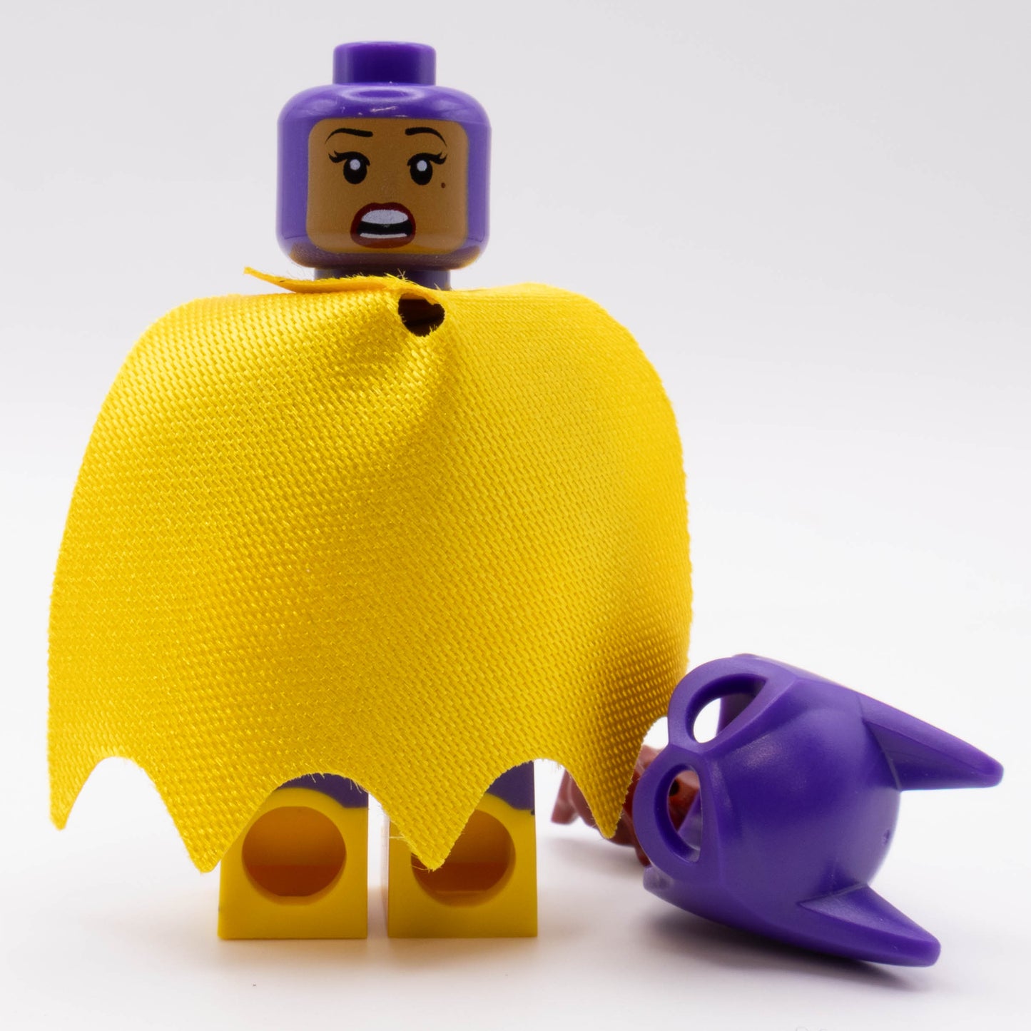 LEGO® Batgirl Dimensions DIM044 Purple Suit Yellow Cape